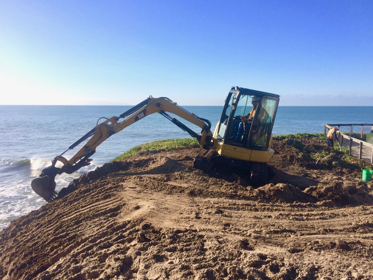 Natural Bridges Groundswell Coastal Ecology